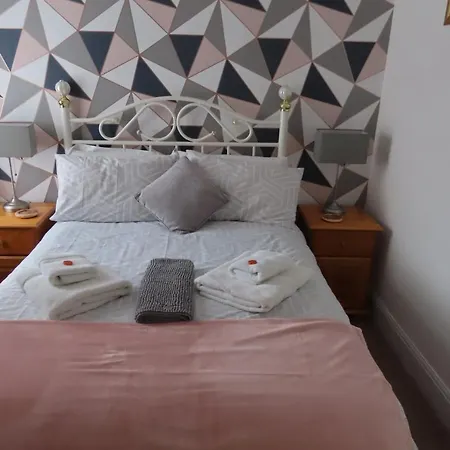 Lysander Bed & Breakfast Scarborough